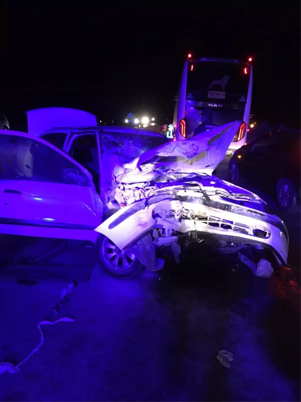 tosyada otomobil traktor carpismasi 1 olu 5 yarali qbx5IqQc