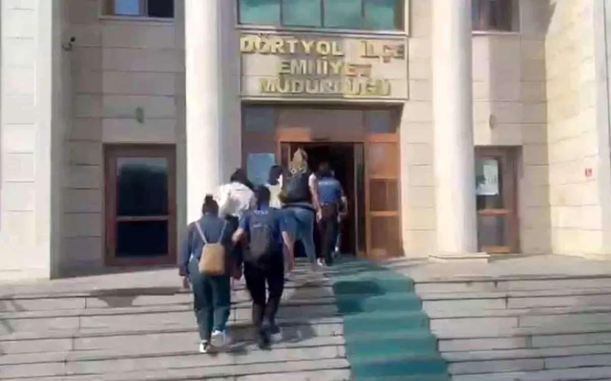 hatayda kacak calisan yabanci uyruklu kadinlar gozaltina alindi dIHsHlZq