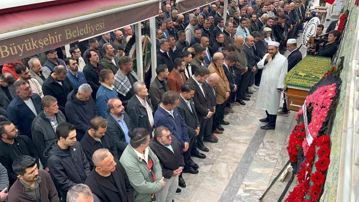 ibrahim cil son yolculuguna ugurlandi YZy2UsEN.jpg